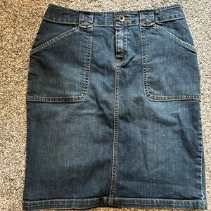 Banana Republic Jean Skirt sz 6